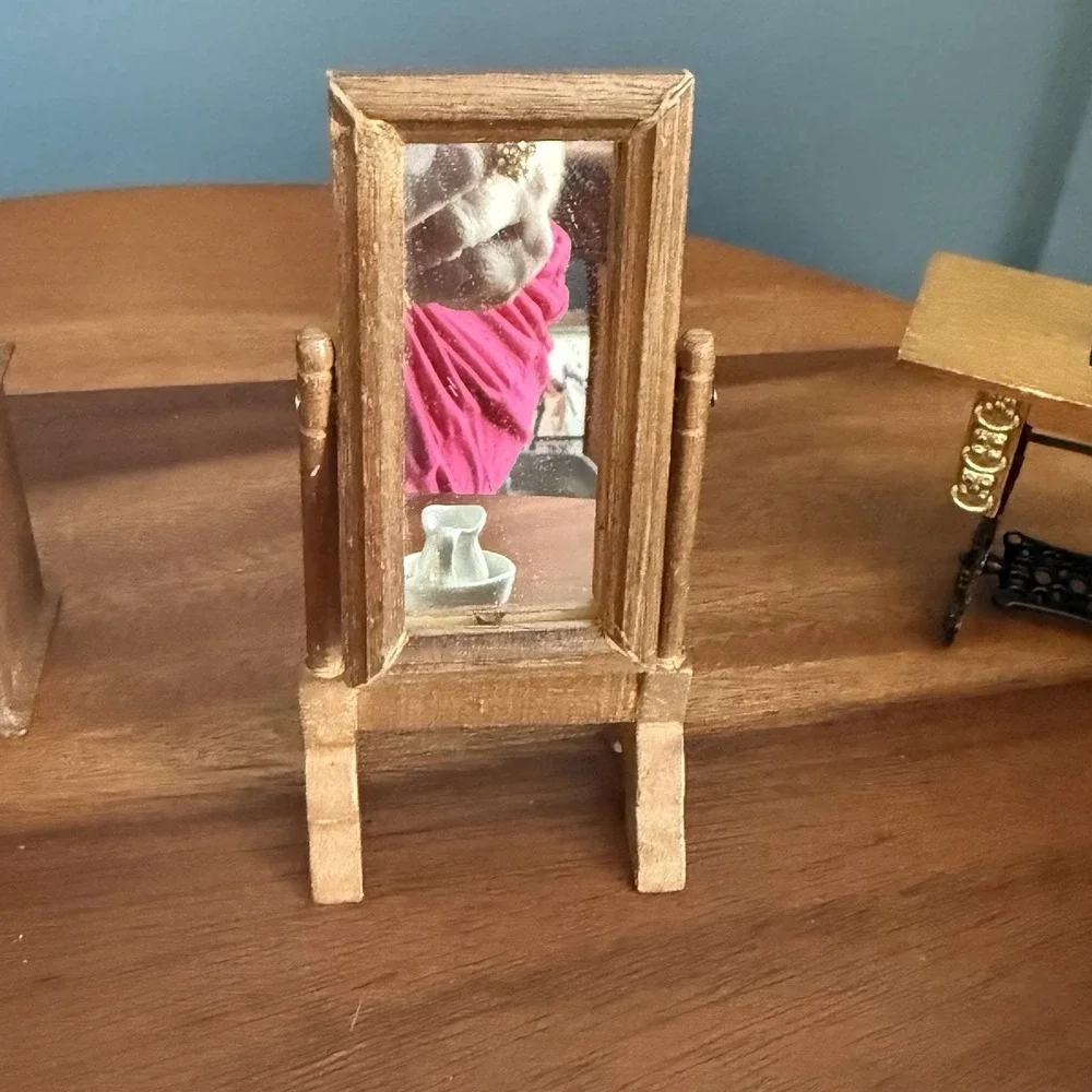 Vintage Dollhouse Miniature Furniture Lot Piano Music Box Sewing‎ Machine Mirror